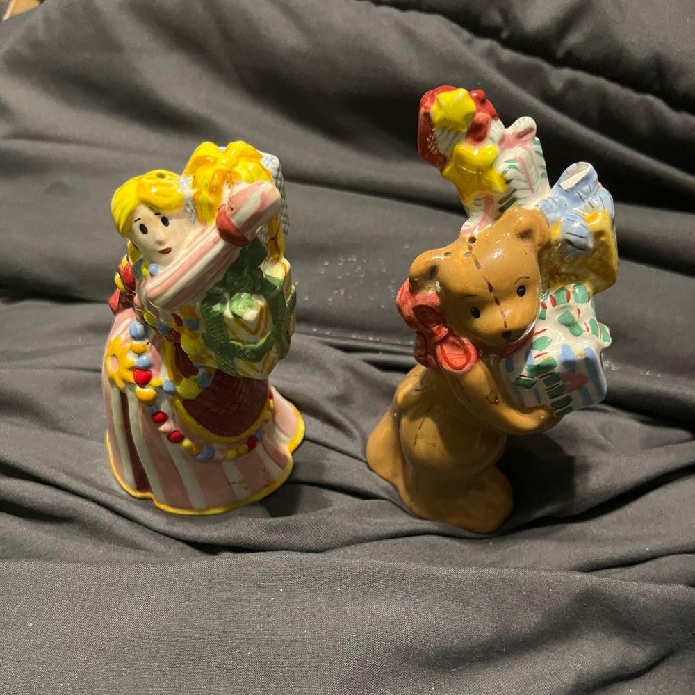 Vintage Nikko salt and pepper shakers holiday decor.